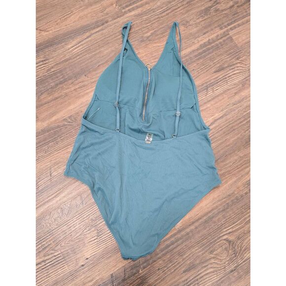 XOXO Teal Ribbed Zip Front One Piece Swimsuit Size 2X – Excellent Condition - Picture 3 of 5